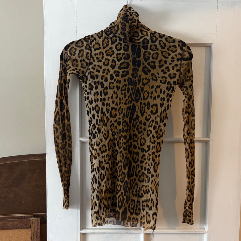 Leopard Print Long Sleeve Top